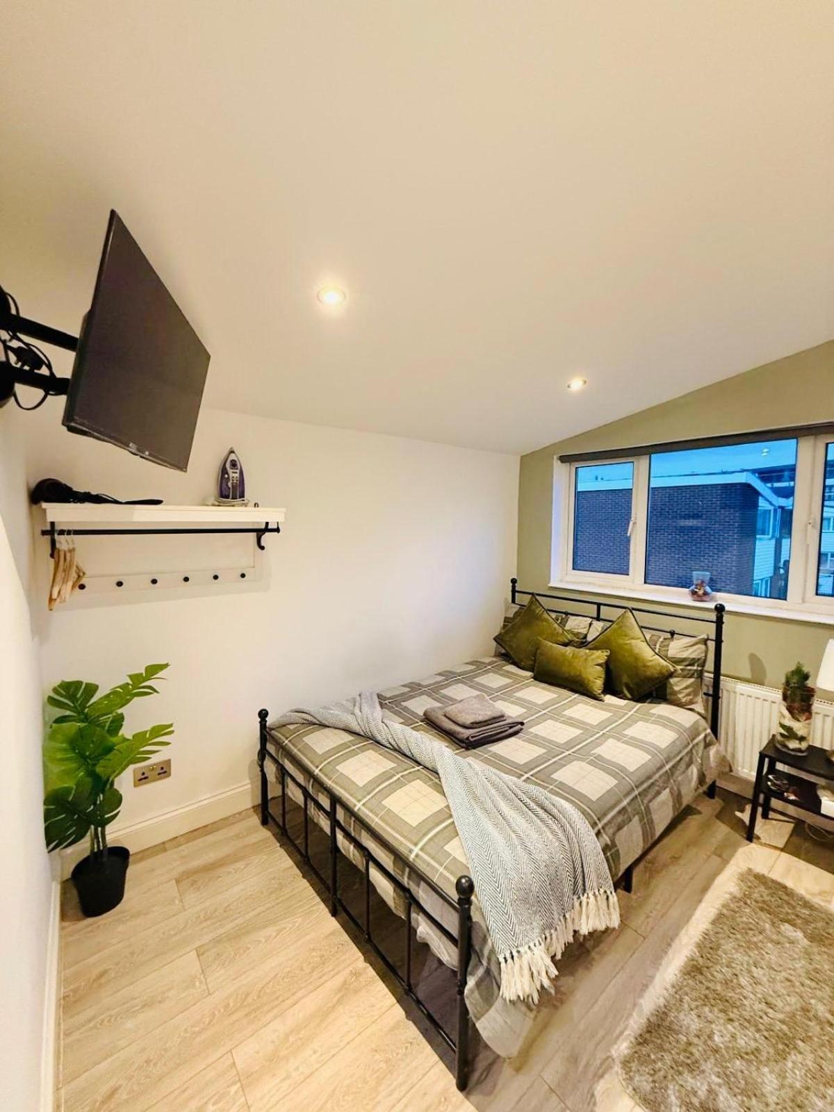 15 Min To Central London Guest Suites 22 客房 照片